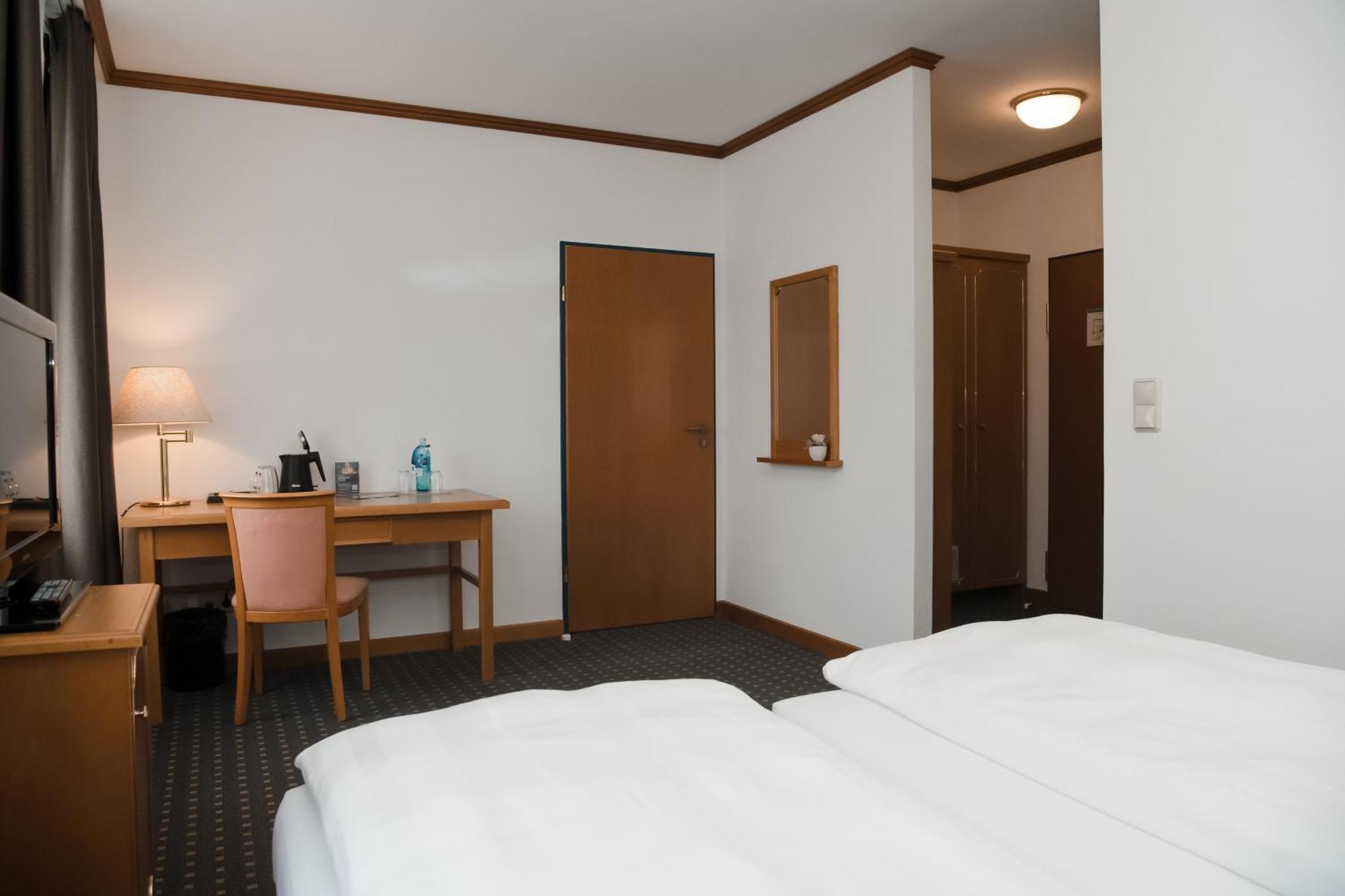Hotel Alekto Фрайберг Екстериор снимка