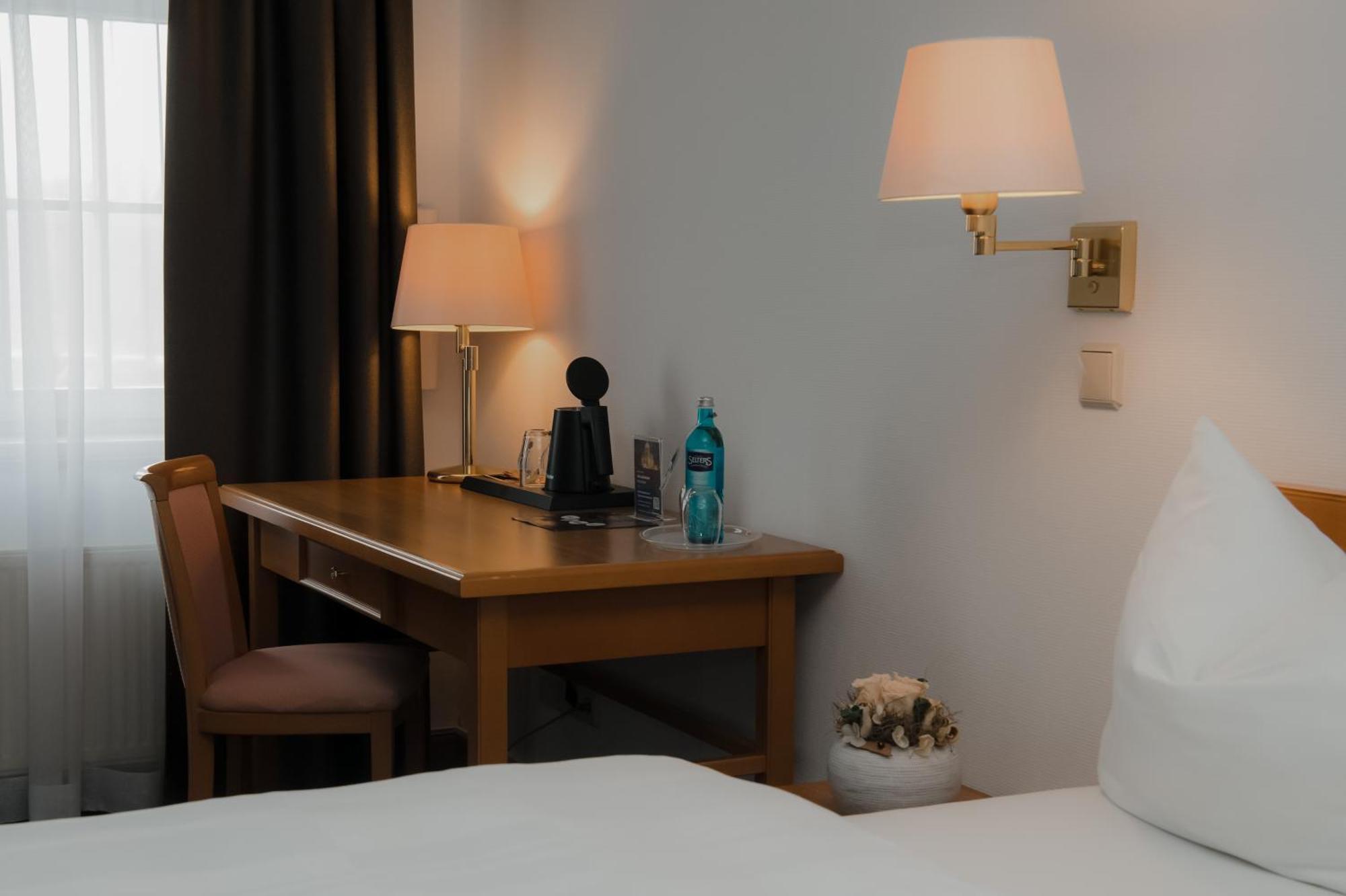 Hotel Alekto Фрайберг Екстериор снимка