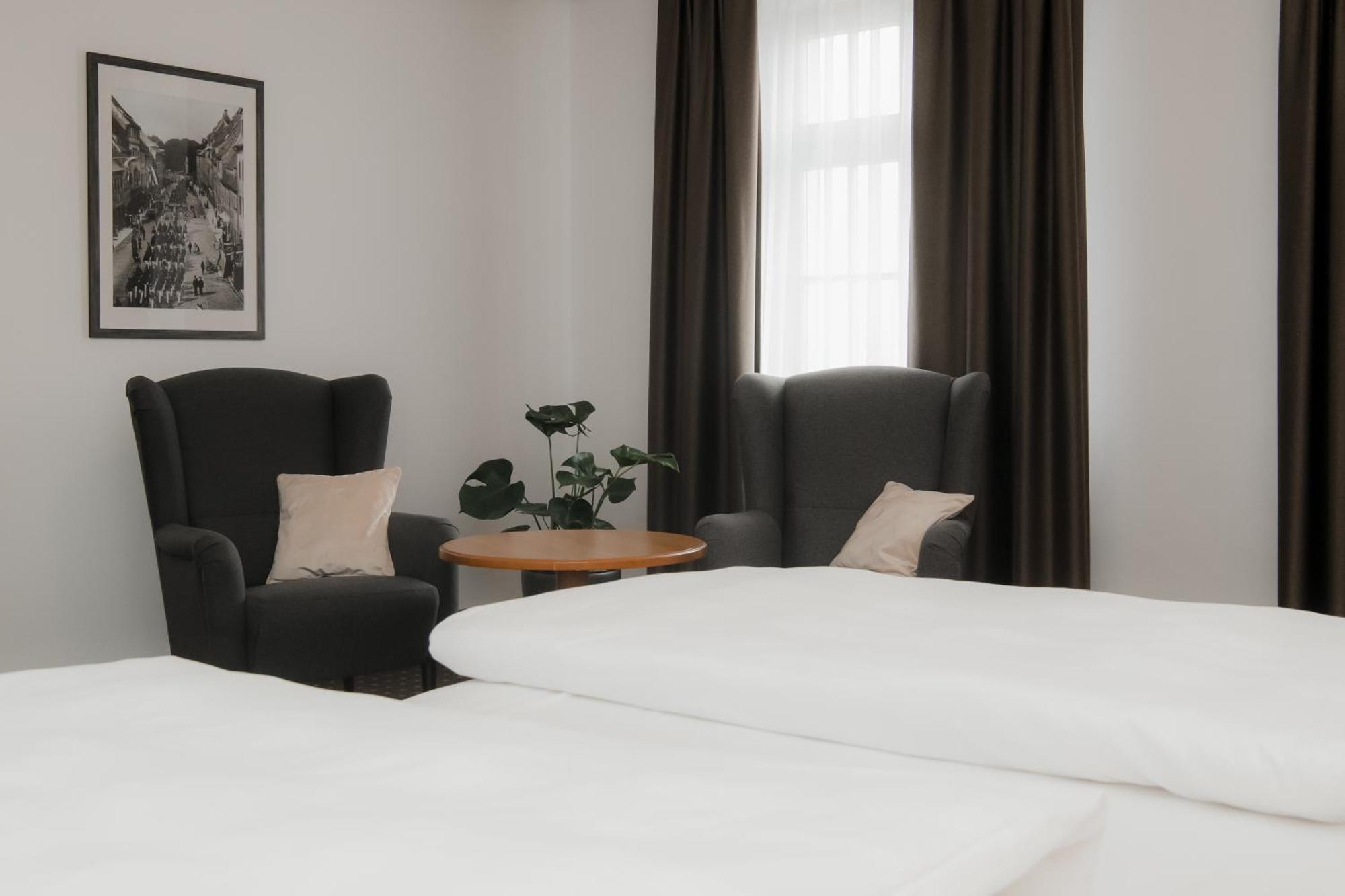 Hotel Alekto Фрайберг Екстериор снимка