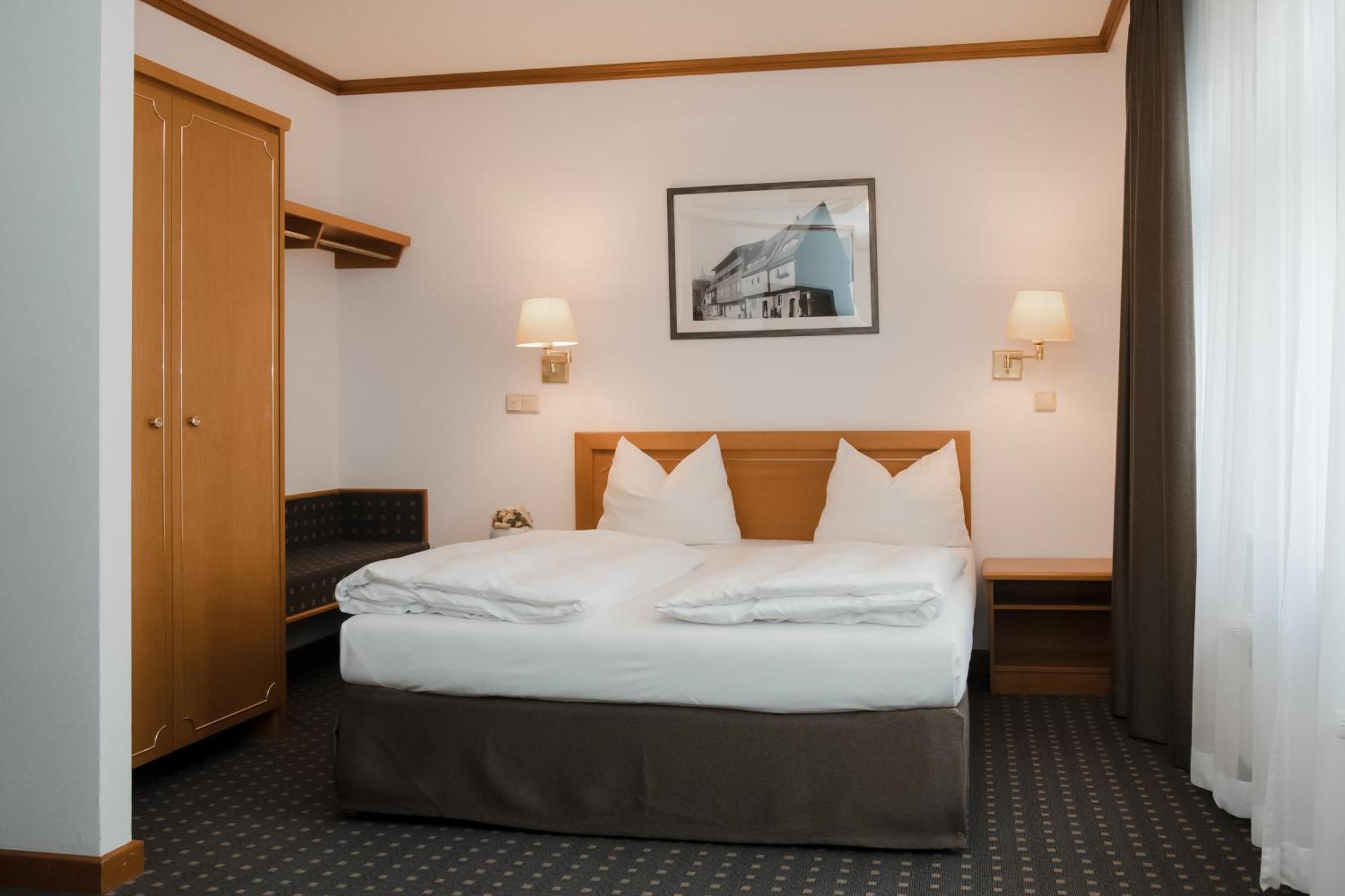 Hotel Alekto Фрайберг Екстериор снимка