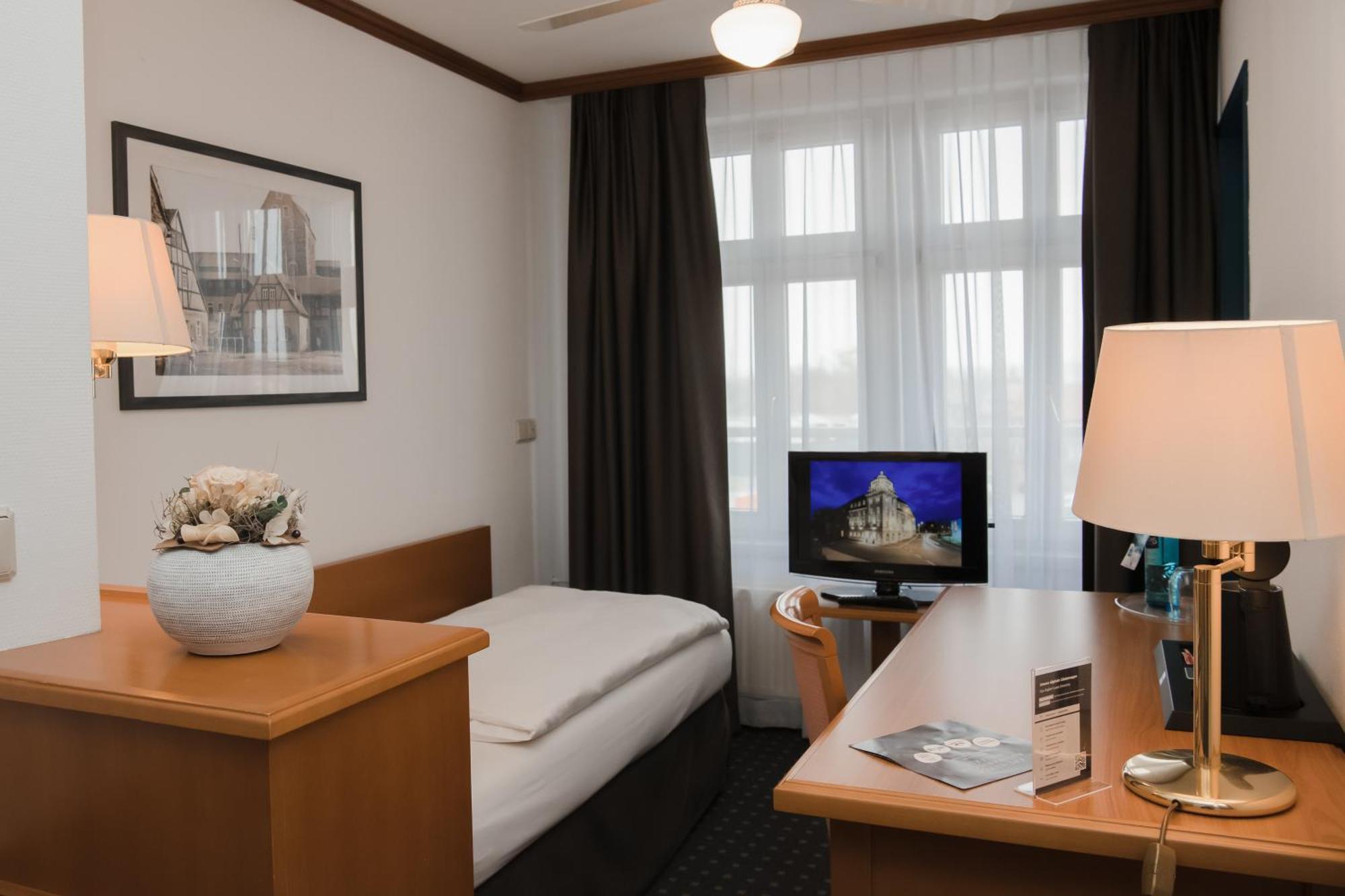 Hotel Alekto Фрайберг Екстериор снимка